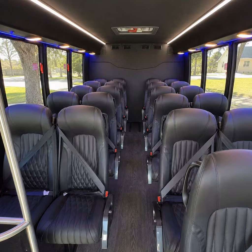 oxnard 15 passenger minibus rental